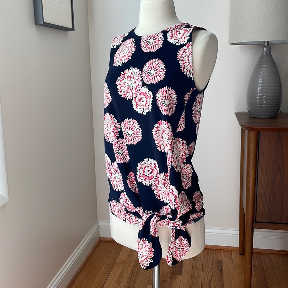 Ann Taylor Factory sleeveless blouse with self tie at hem size S
